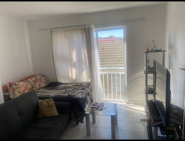 1 BEDROOM APARTMENT FOR SALE IN TOWNSEND ESTATE